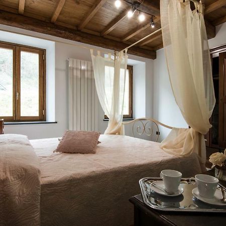 Le Casine Del Borgo Bed & Breakfast Борго а Моцано Екстериор снимка