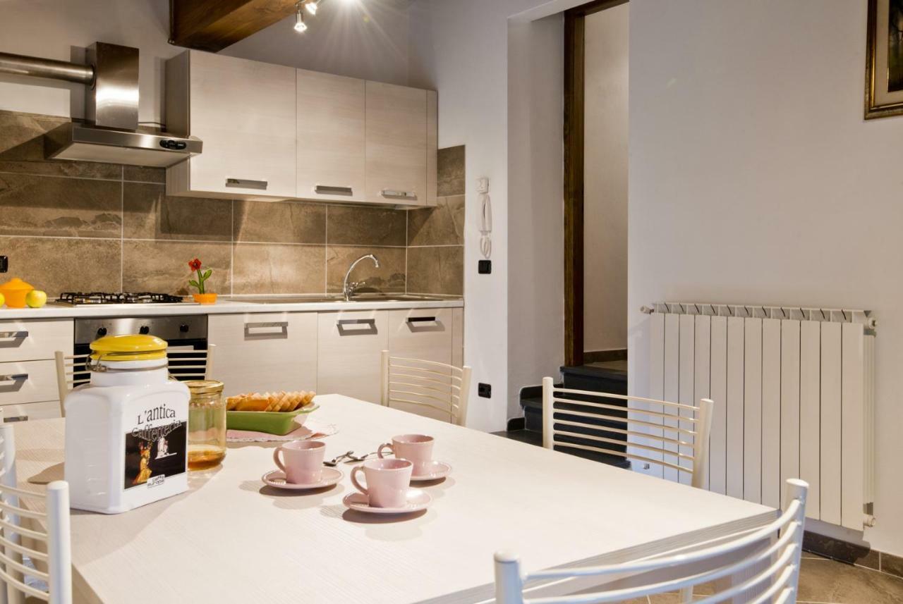 Le Casine Del Borgo Bed & Breakfast Борго а Моцано Екстериор снимка