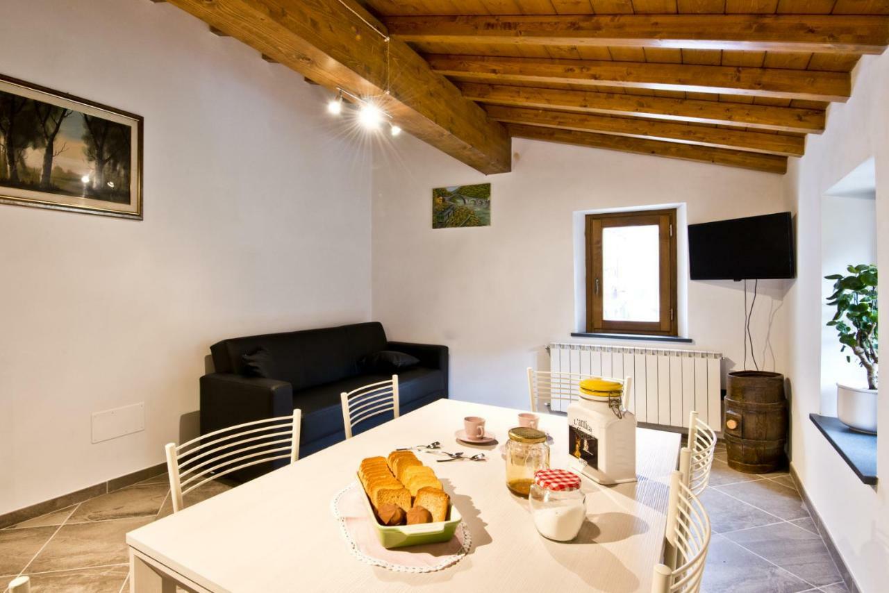 Le Casine Del Borgo Bed & Breakfast Борго а Моцано Екстериор снимка
