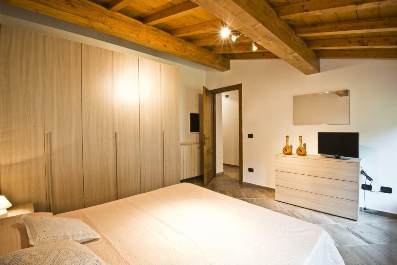 Le Casine Del Borgo Bed & Breakfast Борго а Моцано Екстериор снимка