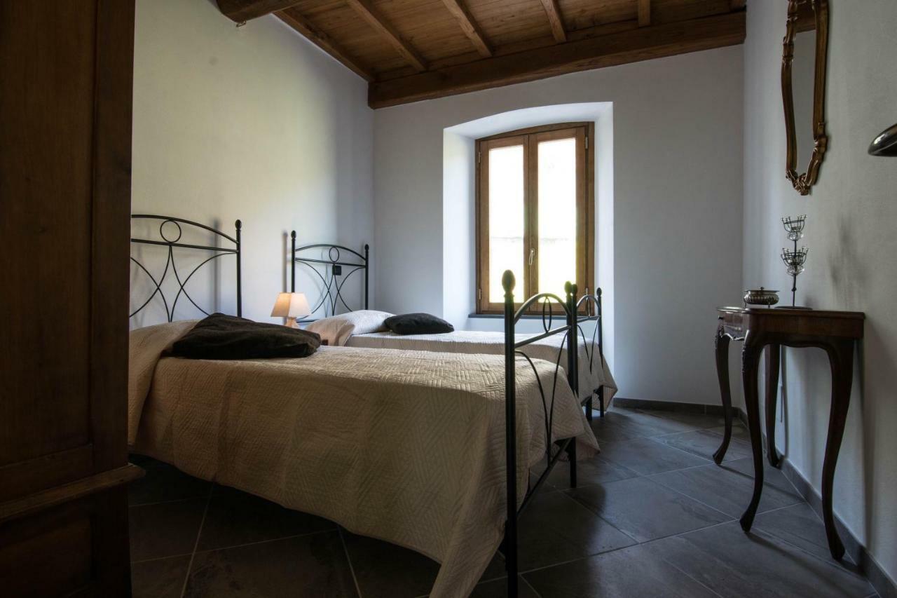 Le Casine Del Borgo Bed & Breakfast Борго а Моцано Екстериор снимка