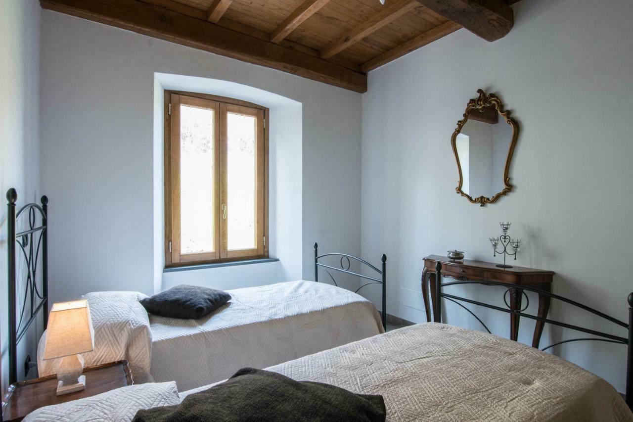 Le Casine Del Borgo Bed & Breakfast Борго а Моцано Екстериор снимка