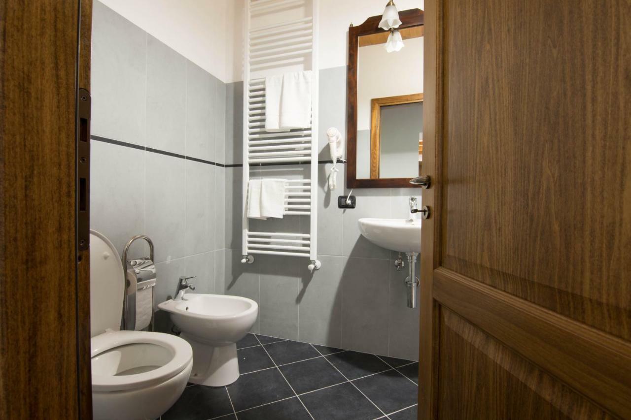 Le Casine Del Borgo Bed & Breakfast Борго а Моцано Екстериор снимка